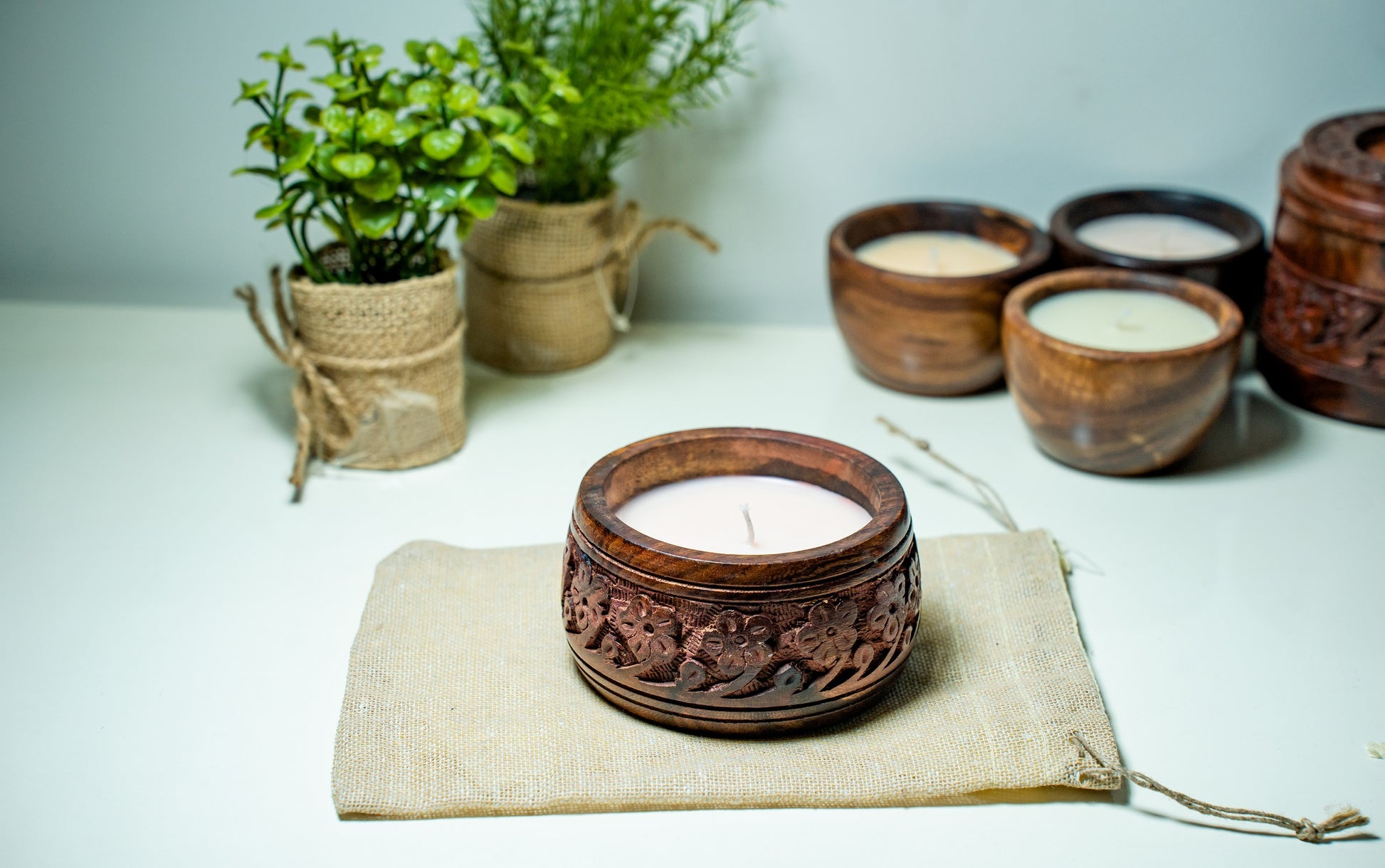 Sheesham Wood Soy Wax Scented Candle 